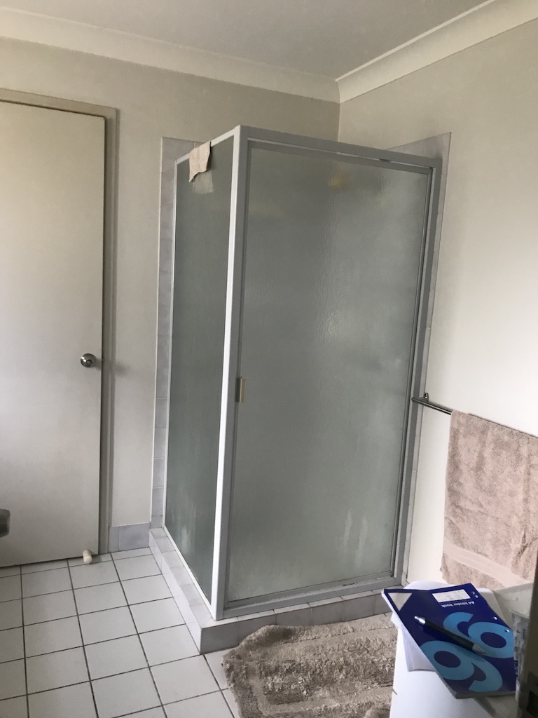 boondall bathroom before
